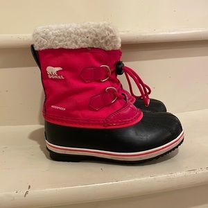 Sorel kids pink winter boots size 13